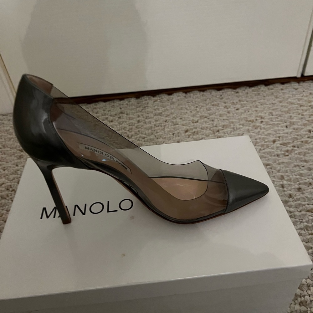 Manolo Blahnik Pacha PVC Cap-Toe Pump In Patent Silver - Picture 11 of 14